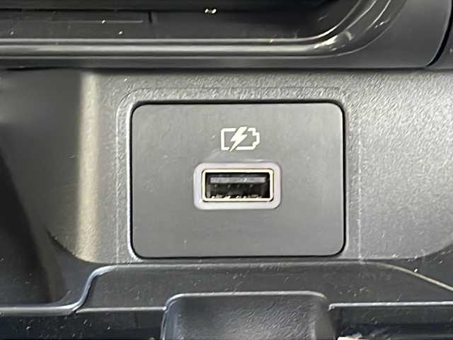 三菱 ｅＫクロス G プレミアム 長野県 2024(令6)年 0.3万km チタニウムグレーメタリック ４WD/純正９インチナビフルセグTV/MIパイロット/全方位カメラ/シートヒーター /ステアリングヒーター/インテリジェントミラー/ワンオーナー/前後コーナーセンサー /純正１５インチアルミ/踏み間違い防止/FCM/LDW
