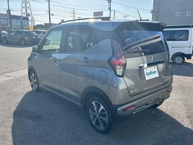 三菱 ｅＫクロス G プレミアム 石川県 2024(令6)年 0.3万km チタニウムグレーメタリック 純正９インチメモリナビ/Bluetooth/フルセグTV/MIパイロット/全方位カメラ/シートヒーター /ステアリングヒーター/４WD/デジタルインナーミラー/ワンオーナー/前後コーナーセンサー /純正１５インチアルミ/オートライト/LEDヘッドライト/踏み間違い防止