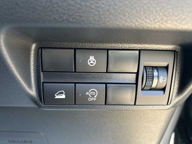 三菱 ｅＫクロス G プレミアム 石川県 2024(令6)年 0.3万km チタニウムグレーメタリック 純正９インチメモリナビ/Bluetooth/フルセグTV/MIパイロット/全方位カメラ/シートヒーター /ステアリングヒーター/４WD/デジタルインナーミラー/ワンオーナー/前後コーナーセンサー /純正１５インチアルミ/オートライト/LEDヘッドライト/踏み間違い防止