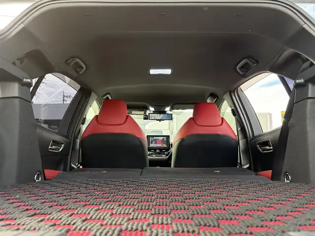 トヨタ カローラ スポーツ ハイブリッドG Z 埼玉県 2019(平31)年 8.4万km ホワイトパールクリスタルシャイン 純正ナビテレビ（NSZT-Y66T）/・DVD/CD/SD/USB/BTA/フルセグ/プリクラッシュセーフティ/先行車追随クルーズコントロール/レーンディパーチャーアラート/オートパーキングブレーキ/オートマチックハイビーム/オートヘッドライト/ステアリングヒーター/バックビューカメラ/フロントカメラ/デジタルインナーミラー/ETC2.0/カーテンエアバッグ/スマートエントリーキー/プッシュスタート