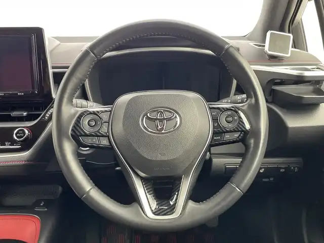 トヨタ カローラ スポーツ ハイブリッドG Z 新潟県 2019(平31)年 8.4万km ホワイトパールクリスタルシャイン 純正SDナビ【NSZT-Y66T】/　DVD/CD/SD/USB/Bluetooth/フルセグTV/プリクラッシュセーフティ/レーントレーシングアシスト/ロードサインアシスト/レーダークルーズコントロール/レーンディパーチャーアラート/ブラインドスポットモニター/オートパーキングブレーキ/オートマチックハイビーム/オートヘッドライト/前席シートヒーター/ステアリングヒーター/バックモニター/フロントカメラ/デジタルインナーミラー/ビルトインETC2.0/カーテンエアバッグ/スマートエントリーキー/プッシュスタート