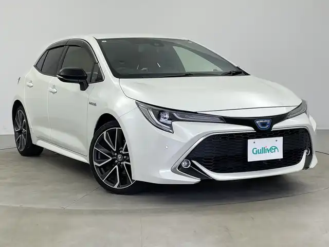 トヨタ カローラ スポーツ ハイブリッドG Z 新潟県 2019(平31)年 8.4万km ホワイトパールクリスタルシャイン 純正SDナビ【NSZT-Y66T】/　DVD/CD/SD/USB/Bluetooth/フルセグTV/プリクラッシュセーフティ/レーントレーシングアシスト/ロードサインアシスト/レーダークルーズコントロール/レーンディパーチャーアラート/ブラインドスポットモニター/オートパーキングブレーキ/オートマチックハイビーム/オートヘッドライト/前席シートヒーター/ステアリングヒーター/バックモニター/フロントカメラ/デジタルインナーミラー/ビルトインETC2.0/カーテンエアバッグ/スマートエントリーキー/プッシュスタート