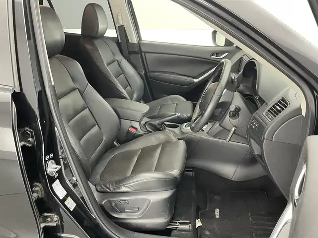 マツダ ＣＸ－５ XD Lパッケージ 愛知県 2014(平26)年 6.5万km ジェットブラックマイカ 純正ナビ　ＢＯＳＥサウンド　シートヒーター　禁煙車　バックカメラ　サイドカメラ　フルセグＴＶ　Ｂｌｕｅｔｏｏｔｈ　ＨＤＭＩ　黒革　クルーズコントロール　パドルシフト　ＨＩＤオートライト　フォグ　純正１７インチ