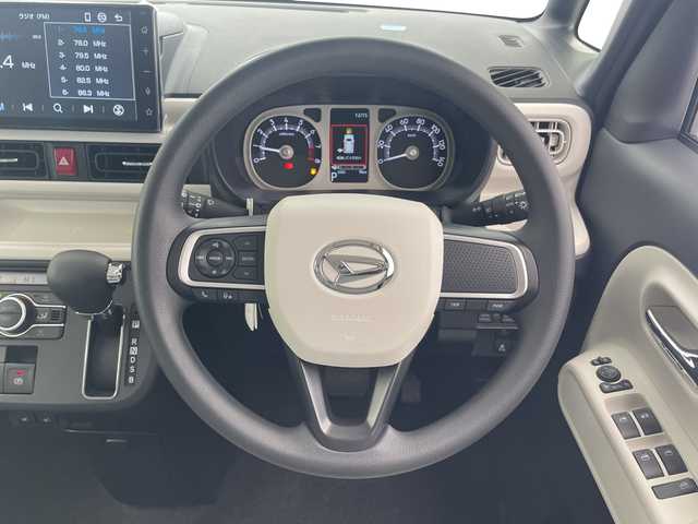 ダイハツ ムーヴ キャンバス ストライプス G 千葉県 2024(令6)年 0.1千km シャイニングホワイトパール/サンドベージュメタリック 届出済未使用車/ディスプレイオーディオ/フルセグTV/Bluetooth/USB/バックカメラ/ISOFIX/ベンチシート/シートヒーター/レーンキープアシスト/衝突被害軽減ブレーキ/パーキングアシスト/オートマチックハイビーム