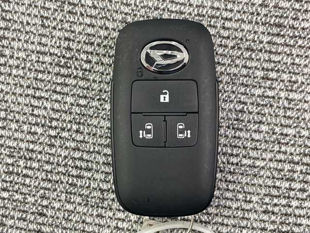 ダイハツ ムーヴ キャンバス ストライプス G 千葉県 2024(令6)年 0.1千km シャイニングホワイトパール/サンドベージュメタリック 届出済未使用車/ディスプレイオーディオ/フルセグTV/Bluetooth/USB/バックカメラ/ISOFIX/ベンチシート/シートヒーター/レーンキープアシスト/衝突被害軽減ブレーキ/パーキングアシスト/オートマチックハイビーム