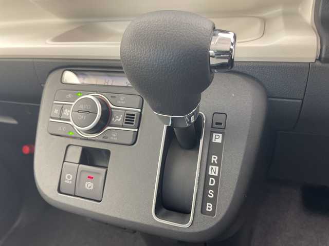 ダイハツ ムーヴ キャンバス ストライプス G 千葉県 2024(令6)年 0.1千km シャイニングホワイトパール/サンドベージュメタリック 届出済未使用車/ディスプレイオーディオ/フルセグTV/Bluetooth/USB/バックカメラ/ISOFIX/ベンチシート/シートヒーター/レーンキープアシスト/衝突被害軽減ブレーキ/パーキングアシスト/オートマチックハイビーム