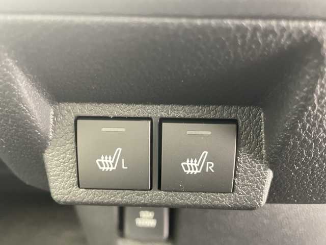 ダイハツ ムーヴ キャンバス ストライプス G 千葉県 2024(令6)年 0.1千km シャイニングホワイトパール/サンドベージュメタリック 届出済未使用車/ディスプレイオーディオ/フルセグTV/Bluetooth/USB/バックカメラ/ISOFIX/ベンチシート/シートヒーター/レーンキープアシスト/衝突被害軽減ブレーキ/パーキングアシスト/オートマチックハイビーム