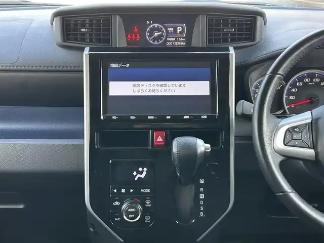トヨタ ルーミー カスタムG 道東・釧路十勝 2019(平31)年 12.9万km パールホワイトⅢ 4WD/純正ナビ/フルセグTV/全方位カメラ/両側パワースライドドア/衝突軽減ブレーキ/シートヒーター/クルーズコントロール/ビルトインETC/プッシュスタート/スマートキー/保証書/取扱説明書/オートライト/オートハイビーム