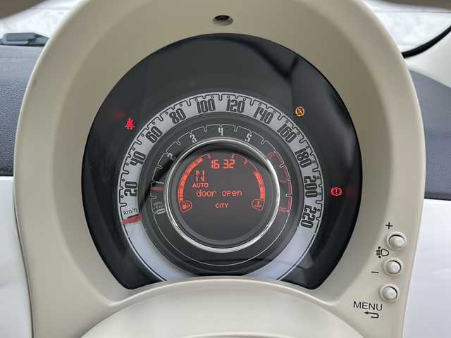 フィアット ５００ スーパーポップ トポ 埼玉県 2015(平27)年 11.5万km ビアンコ・ガーラ 社外ナビ/社外ミラードラレコ前後　/純フロア　/ETC/AM/FM/CD/TRC/abarth16AW