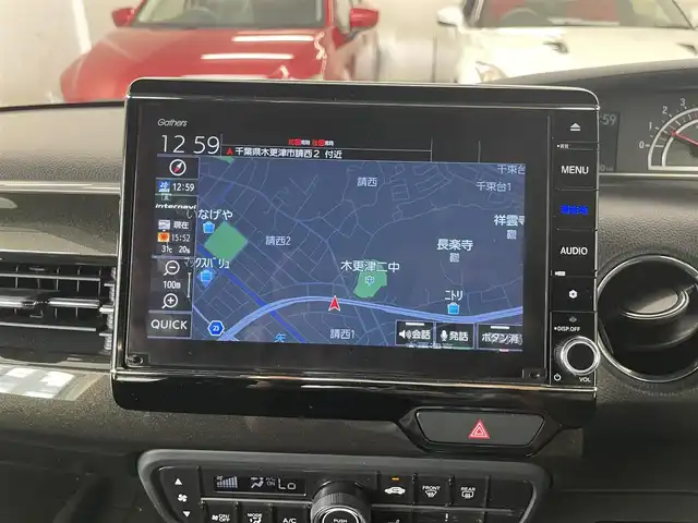 ホンダ Ｎ ＢＯＸ 2トン カスタム G L ターボ ホンダセンシング 千葉県 2020(令2)年 6.2万km プラチナホワイトパール ターボ車/ツートンカラー/Honda　SENSING/・衝突軽減ブレーキ/・誤発信抑制機能/・アダプティブクルーズコントロール/・オートハイビーム/・先行車発進お知らせ機能/純正8インチメモリナビ/・フルセグTV/BT/DVD/USB/Apple Car Play/バックカメラ/両側パワースライドア/ハーフレザーシート/シートヒーター/ETC/純正前後ドライブレコーダー/プラズマクラスター技術搭載オートエアコン/純正ブラック塗装＋切削15インチAW/LEDヘッドライト/保証書/取扱説明書/スペアキー/ディーラー整備記録簿