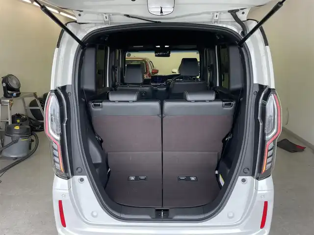 ホンダ Ｎ ＢＯＸ 2トン カスタム G L ターボ ホンダセンシング 千葉県 2020(令2)年 6.2万km プラチナホワイトパール ターボ車/ツートンカラー/Honda　SENSING/・衝突軽減ブレーキ/・誤発信抑制機能/・アダプティブクルーズコントロール/・オートハイビーム/・先行車発進お知らせ機能/純正8インチメモリナビ/・フルセグTV/BT/DVD/USB/Apple Car Play/バックカメラ/両側パワースライドア/ハーフレザーシート/シートヒーター/ETC/純正前後ドライブレコーダー/プラズマクラスター技術搭載オートエアコン/純正ブラック塗装＋切削15インチAW/LEDヘッドライト/保証書/取扱説明書/スペアキー/ディーラー整備記録簿