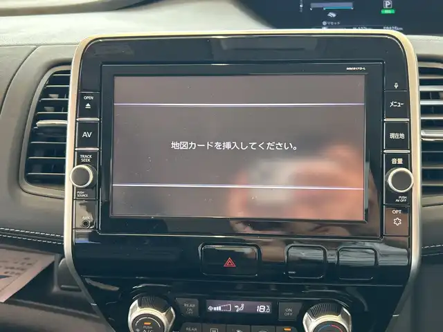 日産 セレナ ハイウェイスター Vセレクション 埼玉県 2017(平29)年 6万km ブリリアントシルバー エマージェンシーブレーキ /純正フリップダウンモニター /純正9インチメモリナビ/　　CD/DVD/BT/フルセグ /バックカメラ /クルーズコントロール /LEDオートライト /純正16インチアルミホイール /ステアリングスイッチ /純正ETC