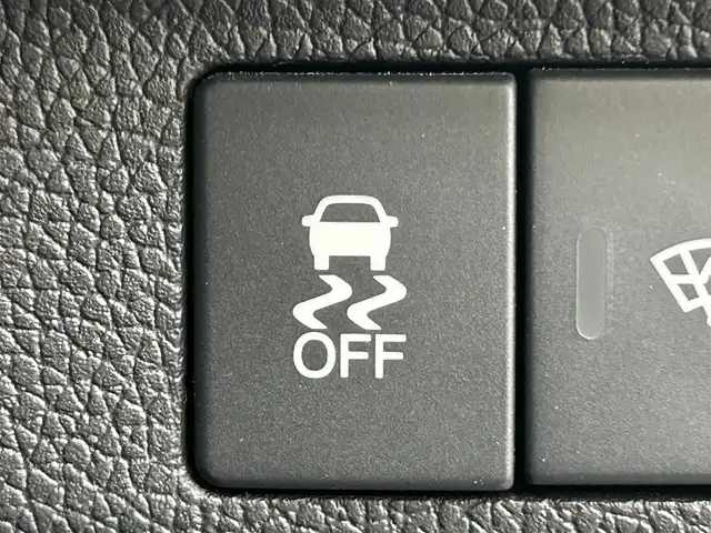 ホンダ フリード ハイブリット EX 兵庫県 2018(平30)年 5.2万km ホワイトオーキッドパール 純正9インチナビ/両側パワースライドドア/Bluetooth接続/フルセグTV/バックカメラ/追従有クルーズコントロール/ドライブレコーダー/純正フロアマット/純正アルミホイール/LEDヘッドライト/前席シートヒーター/スペアキー/スイッチスタート/ビルトインETC/ウォークスルー