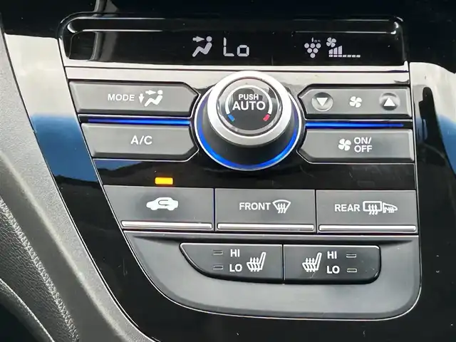 ホンダ フリード ハイブリット EX 兵庫県 2018(平30)年 5.2万km ホワイトオーキッドパール 純正9インチナビ/両側パワースライドドア/Bluetooth接続/フルセグTV/バックカメラ/追従有クルーズコントロール/ドライブレコーダー/純正フロアマット/純正アルミホイール/LEDヘッドライト/前席シートヒーター/スペアキー/スイッチスタート/ビルトインETC/ウォークスルー