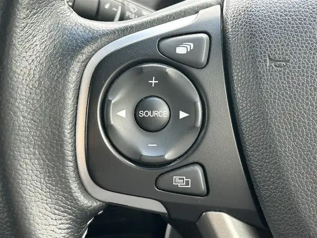 ホンダ フリード ハイブリット EX 兵庫県 2018(平30)年 5.2万km ホワイトオーキッドパール 純正9インチナビ/両側パワースライドドア/Bluetooth接続/フルセグTV/バックカメラ/追従有クルーズコントロール/ドライブレコーダー/純正フロアマット/純正アルミホイール/LEDヘッドライト/前席シートヒーター/スペアキー/スイッチスタート/ビルトインETC/ウォークスルー