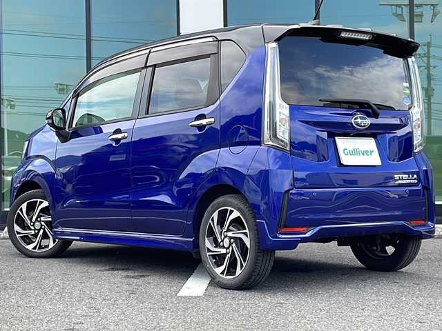 スバル ステラ カスタム RS スマートアシスト 福岡県 2018(平30)年 10.8万km ブラックマイカメタリック/ディープブルークリスタルマイカ2トーン 社外メモリナビ（NMZK-W68D）/フルセグ/DVD再生/USB接続/BT接続/ETC/運転席シートヒーター/純正フロアマット/純正ドアバイザー/アイドリングストップ/プッシュスタート/オートライト