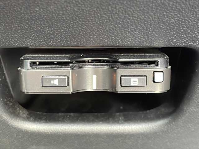 スバル ステラ カスタム RS スマートアシスト 福岡県 2018(平30)年 10.8万km ブラックマイカメタリック/ディープブルークリスタルマイカ2トーン 社外メモリナビ（NMZK-W68D）/フルセグ/DVD再生/USB接続/BT接続/ETC/運転席シートヒーター/純正フロアマット/純正ドアバイザー/アイドリングストップ/プッシュスタート/オートライト