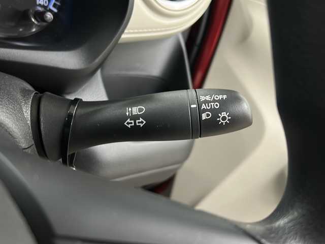 日産 デイズ X 長崎県 2022(令4)年 0.9万km スパークリングレッドM 純正9インチナビ（MM222D-L)/・アラウンドビューモニター/・フルセグテレビ/エマージェンシーブレーキ/・先行車発信告知/・標識認識/・誤発信抑制/・車線逸脱警報/コーナーセンサー/純正前後ドライブレコーダー/ETC/オートハイビーム/ステアリングスイッチ/アイドリングストップ/オートエアコン/スマートキー/プッシュスタート/純正アルミホイール/純正バイザー/電格ウィンカーミラー