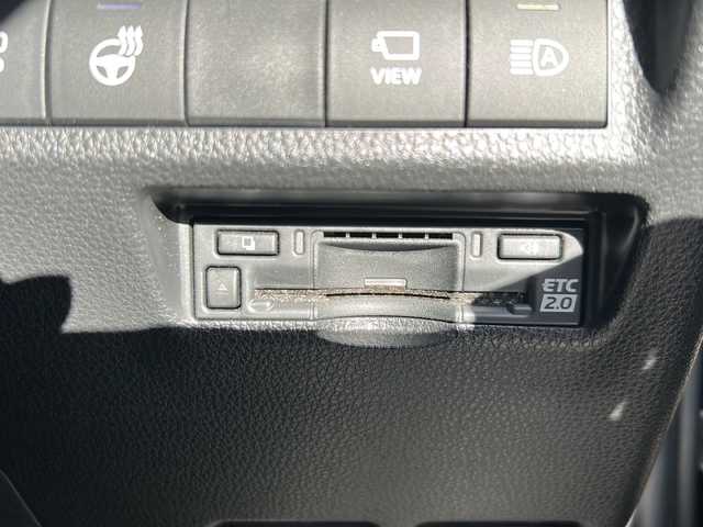 トヨタ ＲＡＶ４ G 岐阜県 2023(令5)年 2万km アティチュードブラックマイカ 登録時走行距離：19167km/ワンオーナー/純正ディスプレイオーディオ/バックカメラ/フルセグテレビ・Bluetooth/デジタルインナーミラー/前後コーナーセンサー/シートヒーター/エアシート/ステアリングヒーター/レザーシート/LEDヘッドライト/オートライト/オートマチックハイビーム/プッシュスタート/スマートキー/保証書/取扱説明書/スペアキー