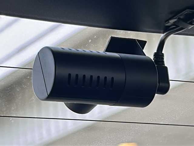 トヨタ ヤリス ハイブリッド Z 茨城県 2020(令2)年 2万km ホワイトパールクリスタルシャイン 純正8インチディスプレイナビ/(BT・USB・ラジオ・フルセグTV)/レーダークルーズコントロール/レーンアシスト/オートハイビーム/衝突軽減ブレーキ/コーナーセンサー/シートヒーター/全方位カメラ/ビルトインETC/ドライブレコーダー前後/オートライト/LEDヘッドライト/純正フロアマット/スマートキー/スペアキー/プッシュスタート/電動格納ウインカーミラー