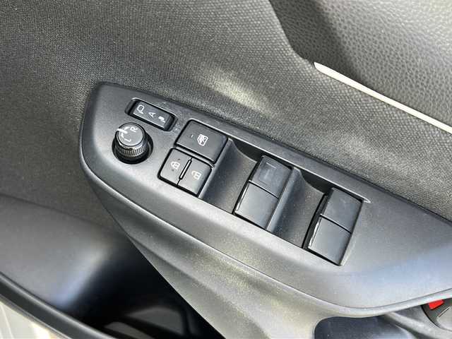 トヨタ ヤリス ハイブリッド Z 茨城県 2020(令2)年 2万km ホワイトパールクリスタルシャイン 純正8インチディスプレイナビ/(BT・USB・ラジオ・フルセグTV)/レーダークルーズコントロール/レーンアシスト/オートハイビーム/衝突軽減ブレーキ/コーナーセンサー/シートヒーター/全方位カメラ/ビルトインETC/ドライブレコーダー前後/オートライト/LEDヘッドライト/純正フロアマット/スマートキー/スペアキー/プッシュスタート/電動格納ウインカーミラー