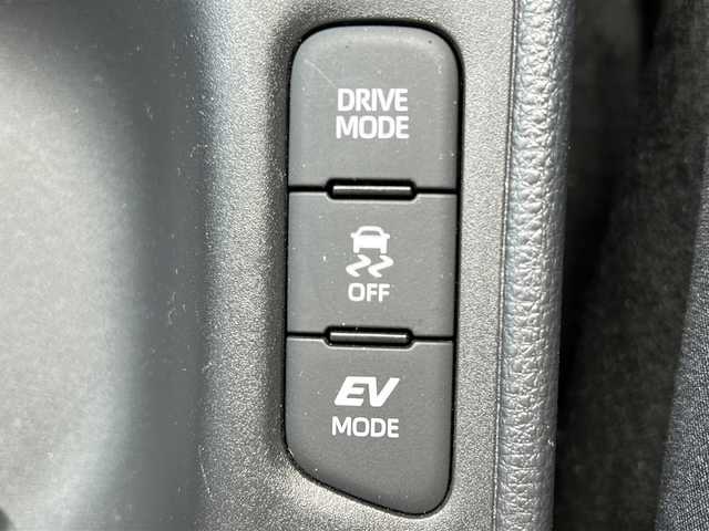 トヨタ ヤリス ハイブリッド Z 茨城県 2020(令2)年 2万km ホワイトパールクリスタルシャイン 純正8インチディスプレイナビ/(BT・USB・ラジオ・フルセグTV)/レーダークルーズコントロール/レーンアシスト/オートハイビーム/衝突軽減ブレーキ/コーナーセンサー/シートヒーター/全方位カメラ/ビルトインETC/ドライブレコーダー前後/オートライト/LEDヘッドライト/純正フロアマット/スマートキー/スペアキー/プッシュスタート/電動格納ウインカーミラー