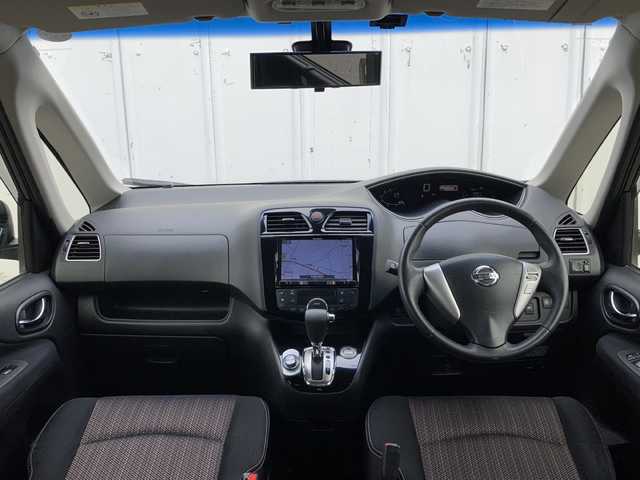 日産 セレナ ハイウェイスター Sハイブリッド 栃木県 2015(平27)年 4.6万km ダイヤモンドブラック 禁煙車/エマージェンシーブレーキ/レーンキープアシスト/クルーズコントロール/社外メモリナビ【AVIC-RL09】/・CD/DVD/フルセグTV/Bluetooth/HDMI/社外フリップダウンモニター/両側電動スライドドア/バックカメラ/リアオートエアコン/ETC/LEDヘッドライト/純正16インチアルミホイール/スマートキー×１/純正マット/ドアバイザー