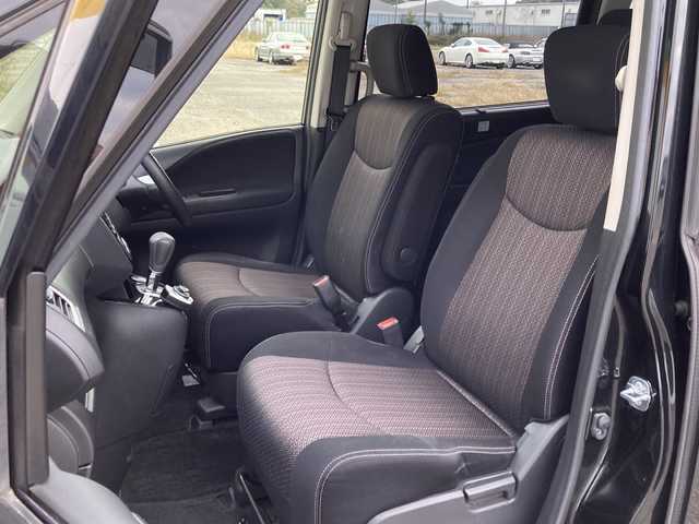 日産 セレナ ハイウェイスター Sハイブリッド 栃木県 2015(平27)年 4.6万km ダイヤモンドブラック 禁煙車/エマージェンシーブレーキ/レーンキープアシスト/クルーズコントロール/社外メモリナビ【AVIC-RL09】/・CD/DVD/フルセグTV/Bluetooth/HDMI/社外フリップダウンモニター/両側電動スライドドア/バックカメラ/リアオートエアコン/ETC/LEDヘッドライト/純正16インチアルミホイール/スマートキー×１/純正マット/ドアバイザー