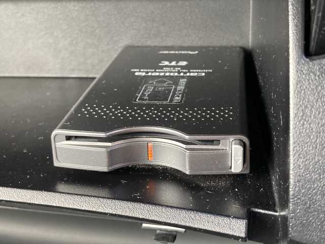 日産 セレナ ハイウェイスター Sハイブリッド 栃木県 2015(平27)年 4.6万km ダイヤモンドブラック 禁煙車/エマージェンシーブレーキ/レーンキープアシスト/クルーズコントロール/社外メモリナビ【AVIC-RL09】/・CD/DVD/フルセグTV/Bluetooth/HDMI/社外フリップダウンモニター/両側電動スライドドア/バックカメラ/リアオートエアコン/ETC/LEDヘッドライト/純正16インチアルミホイール/スマートキー×１/純正マット/ドアバイザー