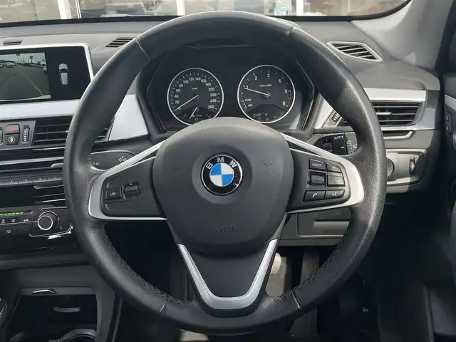 ＢＭＷ Ｘ１ xDrive 18d 宮崎県 2017(平29)年 13.3万km 白 純正ナビゲーション/　AM FM CD DVD /バックカメラ/ETC車載器/クルーズコントロール/電動パーキングブレーキ/LEDヘッドライト/フォグランプ/ウィンカーミラー/電動格納ミラー/プッシュスタート/スマートキー