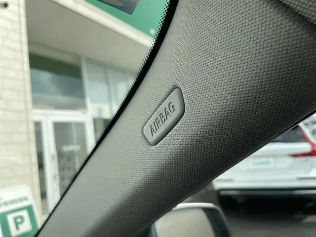 ＢＭＷ Ｘ１ xDrive 18d 宮崎県 2017(平29)年 13.3万km 白 純正ナビゲーション/　AM FM CD DVD /バックカメラ/ETC車載器/クルーズコントロール/電動パーキングブレーキ/LEDヘッドライト/フォグランプ/ウィンカーミラー/電動格納ミラー/プッシュスタート/スマートキー