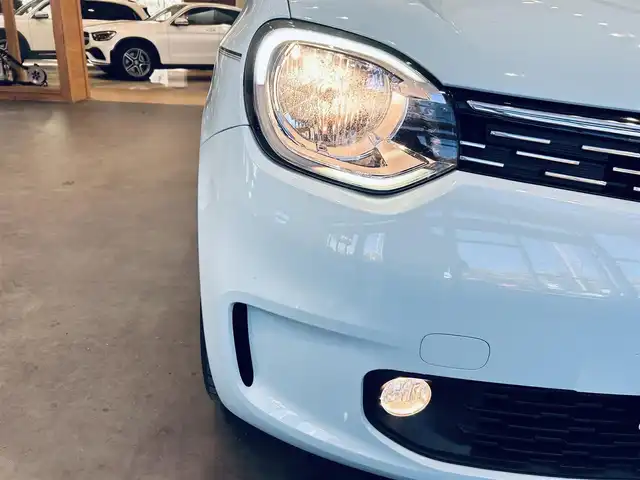 ルノー トゥインゴ インテンス 大阪府 2021(令3)年 3万km ライトブルー 純正ナビ/TV/バックカメラ/applecarplay/USB/AUX/Bluetooth/純正16インチAW/クリアランスソナー/クルーズコントロール/リモコンキー/ハーフ革/シートヒーター/ETC/ドラレコ