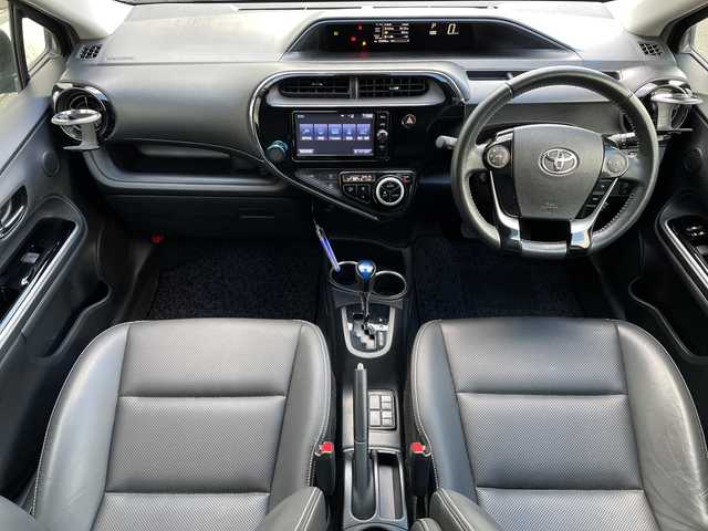 トヨタ アクア G ソフトレザーセレクション 山口県 2017(平29)年 5.6万km ブラックマイカ ワンオーナー　/ＴＲＤエアロ（フロント，サイド，リア）/ＷｅｄｓＳｐｏｒｔ１７インチホイール　/純正７型ナビ/AM/FM/CD/DVD/Bluetooth/フルセグTV　/バックカメラ　/トヨタセーフティーセンス　/車線逸脱警報/アダプティブクルーズコントロール/レーンキープアシスト/ＬＥＤヘッドライト　/純正フロアマット　/衝突被害軽減ブレーキ　/スマートキー/ダブルエアバッグ/ＥＴＣ