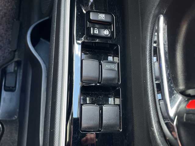 トヨタ アクア G ソフトレザーセレクション 山口県 2017(平29)年 5.6万km ブラックマイカ ワンオーナー　/ＴＲＤエアロ（フロント，サイド，リア）/ＷｅｄｓＳｐｏｒｔ１７インチホイール　/純正７型ナビ/AM/FM/CD/DVD/Bluetooth/フルセグTV　/バックカメラ　/トヨタセーフティーセンス　/車線逸脱警報/アダプティブクルーズコントロール/レーンキープアシスト/ＬＥＤヘッドライト　/純正フロアマット　/衝突被害軽減ブレーキ　/スマートキー/ダブルエアバッグ/ＥＴＣ