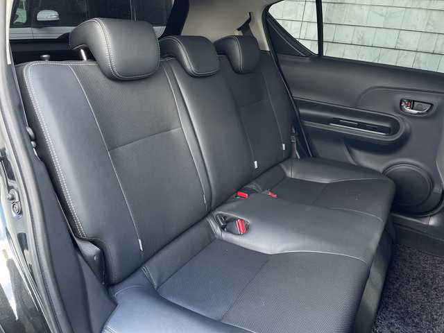 トヨタ アクア G ソフトレザーセレクション 山口県 2017(平29)年 5.6万km ブラックマイカ ワンオーナー　/ＴＲＤエアロ（フロント，サイド，リア）/ＷｅｄｓＳｐｏｒｔ１７インチホイール　/純正７型ナビ/AM/FM/CD/DVD/Bluetooth/フルセグTV　/バックカメラ　/トヨタセーフティーセンス　/車線逸脱警報/アダプティブクルーズコントロール/レーンキープアシスト/ＬＥＤヘッドライト　/純正フロアマット　/衝突被害軽減ブレーキ　/スマートキー/ダブルエアバッグ/ＥＴＣ