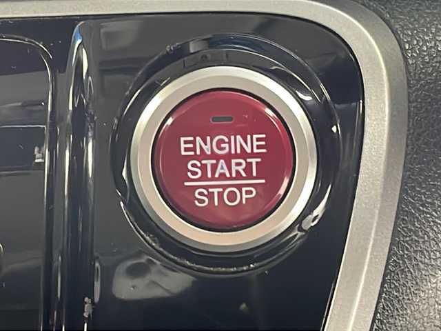ホンダ Ｎ ＢＯＸ カスタム G ターボSSパッケージ 岐阜県 2014(平26)年 11.6万km プレミアムホワイトパール 衝突被害軽減システム/フリップダウンモニター/純正ナビ/Bluetooth/フルセグTV/CD/DVD/SD/クルーズコントロール/両側パワースライドドア/バックカメラ/スマートキー/プッシュスタート/純正アルミホイール/純正フロアマット/ETC/社外ドアバイザー