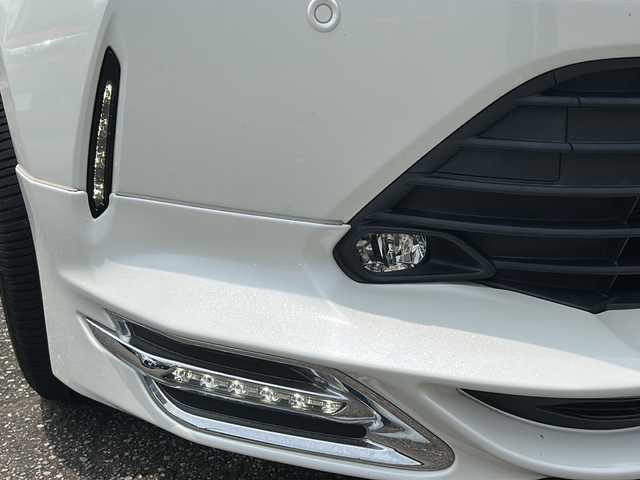 トヨタ ハリアー ハイブリッド プログレス メタル&レザーP 富山県 2017(平29)年 4.5万km ホワイトパールクリスタルシャイン ワンオーナー/スマートキー（２本）/レザーシート/4WD/メーカーオプションナビ/JBLプレミアムサウンド/全周囲カメラ/メモリー付きパワーシート（D席）/パワーシート（N席）/シーケンシャルウィンカー/フルセグTV/DVD再生/Bluetooth/ビルトインETC2.0/純正18インチAW/ACC/シートヒーター（D/N）/シートベンチレーション（D/N）/LEDヘッドライト/フォグランプ/電動パーキングブレーキ/純正フロアマット/純正ドアバイザー/横滑り防止装置/クリアランスソナー/オートライト/オートハイビーム/パワーバックドア/電動格納ウィンカーミラー/前後ドラレコ（DRX-P518HR）/保証書/取扱説明書/ナビ取扱説明書