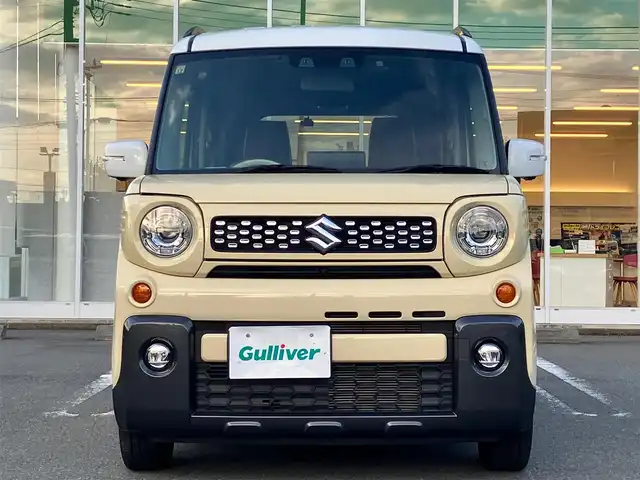 スズキ スペーシア ギア マイスタイル 静岡県 2023(令5)年 1.7万km シフォンアイボリーメタリック 純正9インチナビ(CD/DVD/BT/フルセグ)/全方位カメラ/ドライブレコーダー前後/ETC/レーダークルーズコントロール/両側パワースライドドア/保証書/取扱説明書/エンジンスタートボタン/パワーウィンドウ/パワーステアリング/アイドリングストップ/スマートキー/スペアキー１本/USB入力端子/純正フロアマット/純正スチールホイール/D席N席シートヒーター/ルーフレール/ABS/横滑り防止装置/コーナーセンサー/レーンキープアシスト/オートライト/オートマチックハイビーム/LEDヘッドライト/W+サイドエアバッグ/衝突軽減システム/合皮シートカバー付き/ハンドルカバー