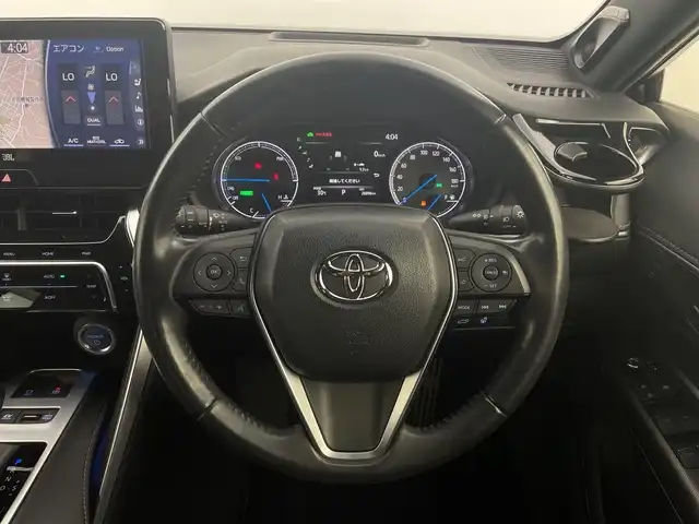 トヨタ ハリアー ハイブリッド Z レザーパッケージ 愛知県 2021(令3)年 2.9万km ホワイトパールクリスタルシャイン モデリスタエアロ/JBLサウンドシステム/１２．３インチディスプレイオーディオ/・Miracast/・Bluetooth/・フルセグTV/トヨタセーフティセンス/・プリクラッシュセーフティ/・レーントレースアシスト/・レーダークルーズコントロール/・ブラインドスポットモニター/・ロードサインアシスト/全方位カメラ/ビルトインETC/デジタルインナーミラー/前後ドライブレコーダー/シートベンチレーション/ステアリングヒーター/パワーシート/パワーバックドア