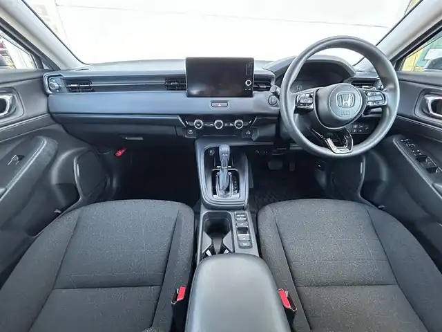 ホンダ ヴェゼル ハイブリッド e:HEV X 道央・札幌 2022(令4)年 1.1万km プレミアムサンライトホワイトパール ・４WD/・寒冷地仕様/・ホンダセンシング/・衝突軽減ブレーキ/・レーンキープアシスト/・レーダークルーズコントロール/・踏み間違え防止装置/・メーカーナビ/・バックカメラ/・フルセグTV/・Bluetooth/・ビルトインETC/・ダウンヒルアシスト/・パドルシフト/・ステアリングスイッチ/・コーナーセンサー/・横滑り防止装置/・プッシュスタート/・スマートキー/・社外ドライブレコーダー前後