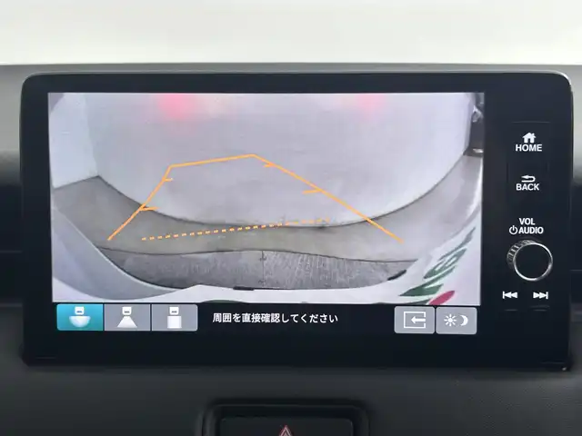 ホンダ ヴェゼル ハイブリッド e:HEV X 道央・札幌 2022(令4)年 1.1万km プレミアムサンライトホワイトパール ・４WD/・寒冷地仕様/・ホンダセンシング/・衝突軽減ブレーキ/・レーンキープアシスト/・レーダークルーズコントロール/・踏み間違え防止装置/・メーカーナビ/・バックカメラ/・フルセグTV/・Bluetooth/・ビルトインETC/・ダウンヒルアシスト/・パドルシフト/・ステアリングスイッチ/・コーナーセンサー/・横滑り防止装置/・プッシュスタート/・スマートキー/・社外ドライブレコーダー前後