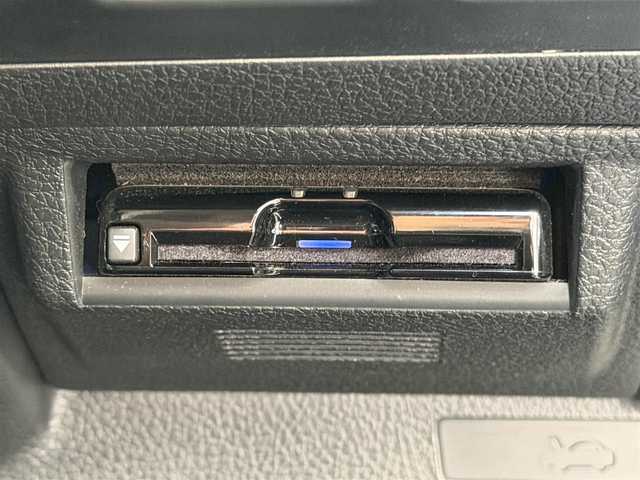 スバル レヴォーグ 1．6GTアイサイト スマートED 兵庫県 2019(令1)年 4.1万km クリスタルホワイトP 4WD/純正ナビ（CN-LX840D）/　　（AM/FM/CD/DVD/BT/SD)/フルセグTV/バックカメラ/ステアリングリモコン/パドルシフト/レーダークルーズコントロール/レーンキープアシスト/衝突軽減被害システム/横滑り防止装置/ブラインドスポットモニター/アイドリングストップ/電動パーキングブレーキ/ビルドインETC/運転席パワーシート/前席シートヒーター/純正フロアマット/トノカバー/ドアバイザー/コーナーセンサー/LEDヘッドライト/純正アルミ17インチ