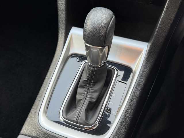 スバル レヴォーグ 1．6GTアイサイト スマートED 兵庫県 2019(令1)年 4.1万km クリスタルホワイトP 4WD/純正ナビ（CN-LX840D）/　　（AM/FM/CD/DVD/BT/SD)/フルセグTV/バックカメラ/ステアリングリモコン/パドルシフト/レーダークルーズコントロール/レーンキープアシスト/衝突軽減被害システム/横滑り防止装置/ブラインドスポットモニター/アイドリングストップ/電動パーキングブレーキ/ビルドインETC/運転席パワーシート/前席シートヒーター/純正フロアマット/トノカバー/ドアバイザー/コーナーセンサー/LEDヘッドライト/純正アルミ17インチ