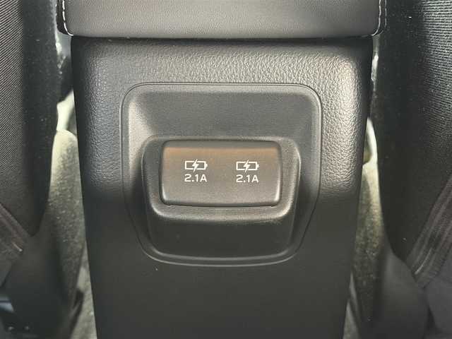 スバル レヴォーグ 1．6GTアイサイト スマートED 兵庫県 2019(令1)年 4.1万km クリスタルホワイトP 4WD/純正ナビ（CN-LX840D）/　　（AM/FM/CD/DVD/BT/SD)/フルセグTV/バックカメラ/ステアリングリモコン/パドルシフト/レーダークルーズコントロール/レーンキープアシスト/衝突軽減被害システム/横滑り防止装置/ブラインドスポットモニター/アイドリングストップ/電動パーキングブレーキ/ビルドインETC/運転席パワーシート/前席シートヒーター/純正フロアマット/トノカバー/ドアバイザー/コーナーセンサー/LEDヘッドライト/純正アルミ17インチ