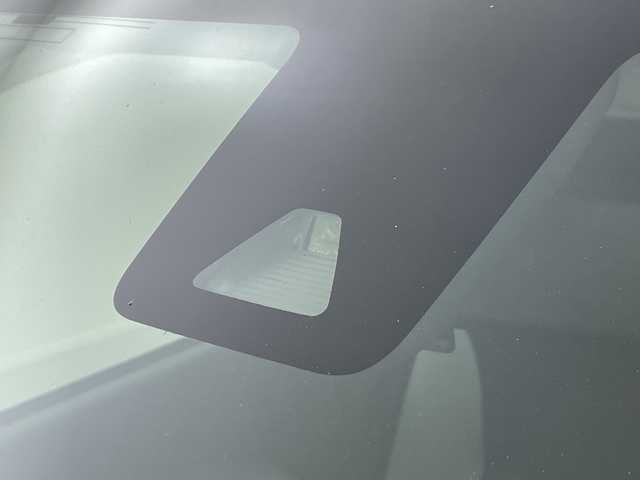 ダイハツ キャスト アクティバ G SAⅢ 福島県 2018(平30)年 5.7万km パールホワイトⅢ /禁煙車　//純正７インチナビ(NMZK-W68D)/AM/FM/BTA/TV//４ＷＤ　//衝突被害軽減ブレーキ　//サマータイヤＡＷセット積込　//ドライブレコーダー(Fのみ)　//スペアキー２本　//コーナーセンサー(Rのみ)//オートライト　//ＬＥＤヘッドライト　//バックカメラ　//ＵＳＢ入力端子//取扱説明書//保証書//フォグランプ