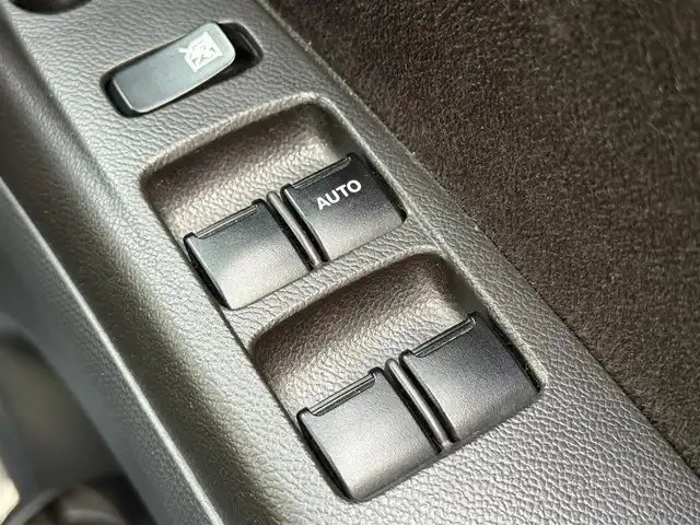 スズキ ソリオ S 千葉県 2013(平25)年 10.5万km グレースブルーパールメタリック 純正SDナビ/(フルセグTV/CD/DVD/Bluetooth)/バックカメラ/両側パワースライドドア/純正アルミホイール/純正フロアマット/オートライト/純正サイドバイザー/横滑り防止装置/ラインカーミラー/スマートキー/プッシュエンジンスタート/保証書取説あり