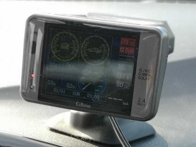 日産 ノート X DIG－S 茨城県 2013(平25)年 8.5万km ダークメタルグレー 純正ナビ/【DVD・CD・SD・BT・TV・AM・FM・VTR・iPod・AUX】/Bカメラ/ETC/前方ドラレコ/アイドリングストップ/オートエアコン/プッシュスタート/スマートキー/ヘッドライトレベライザー/電格ミラー/ドアバイザー/純正フロアマット/純正ホイールカバー