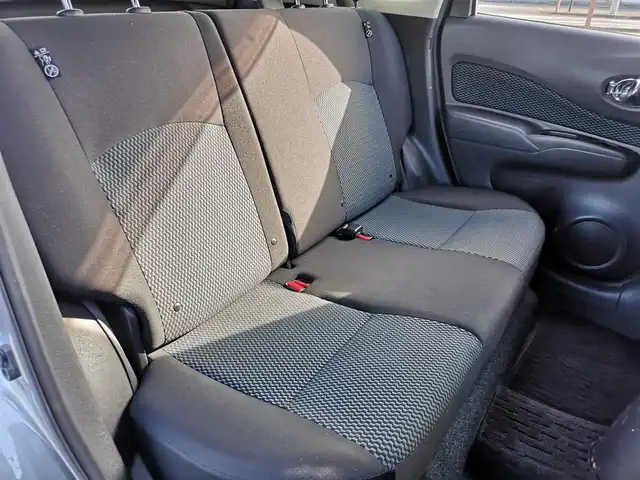 日産 ノート X DIG－S 茨城県 2013(平25)年 8.5万km ダークメタルグレー 純正ナビ/【DVD・CD・SD・BT・TV・AM・FM・VTR・iPod・AUX】/Bカメラ/ETC/前方ドラレコ/アイドリングストップ/オートエアコン/プッシュスタート/スマートキー/ヘッドライトレベライザー/電格ミラー/ドアバイザー/純正フロアマット/純正ホイールカバー