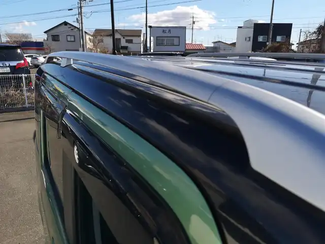 スズキ スペーシア HYBRID X 茨城県 2019(令1)年 4万km ツールグリーンパールメタリック/ブラック2トーン 衝突軽減ブレーキ/後コーナーセンサー/社外ナビ（フルセグTV/Bluetooth/CD/DVD/両側パワースライドドア/シートヒーター/ETC/ドラレコ/ルーフレール