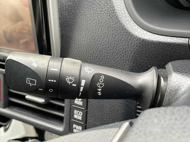 トヨタ エスクァイア ハイブリッド Gi 宮城県 2015(平27)年 14.9万km スパークリングブラックパールクリスタルシャイン 【(株)IDOMが運営する【じしゃロン仙台店】の自社ローン対象車両になります。こちらは現金ご利用時の価格です。自社ローンご希望の方は別途その旨お申付け下さい。】/純正SDナビ/バックカメラ/フルセグ/Qi充電/ビルトインETC/クルコン/前席シートヒーター/両側パワスラ